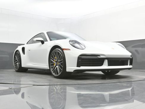 Certified 2024 Porsche 911 Turbo AWD/4WD image 40