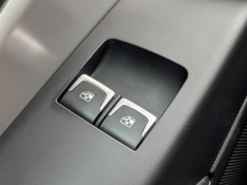 Used 2019 Chevrolet Corvette Stingray Coupe image 23