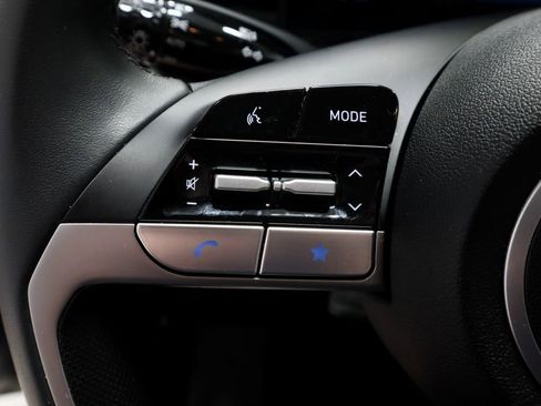 Certified 2025 Hyundai Elantra Limited w/ Cargo Package image 31