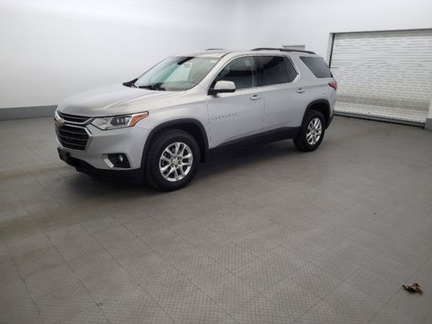 Used 2020 Chevrolet Traverse LT w/ LPO, Floor Liner Package AWD/4WD image 2