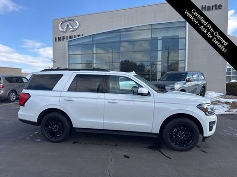 Used 2024 Ford Expedition XLT image 3