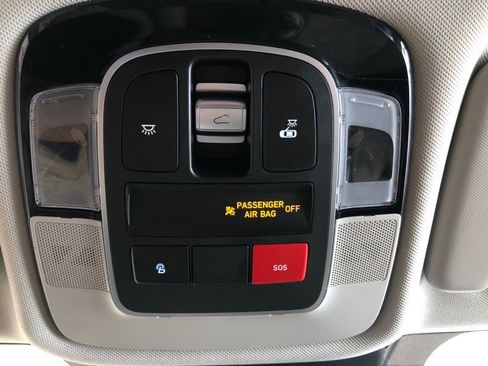 Used 2023 Hyundai Tucson Limited AWD/4WD image 28