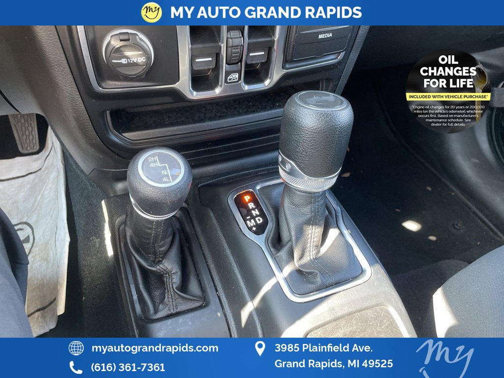 Used 2022 Jeep Wrangler Unlimited Sport AWD/4WD image 24