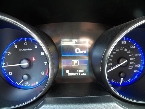 Used 2015 Subaru Legacy 2.5i Premium AWD/4WD image 20