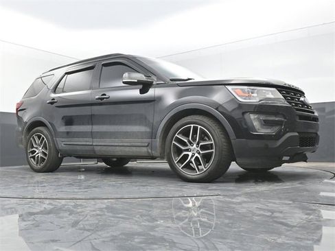 Used 2016 Ford Explorer Sport w/ Equipment Group 401A image 44