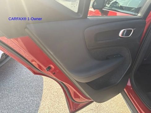 Used 2025 Volvo XC40 B5 Plus w/ Climate Package AWD/4WD image 16