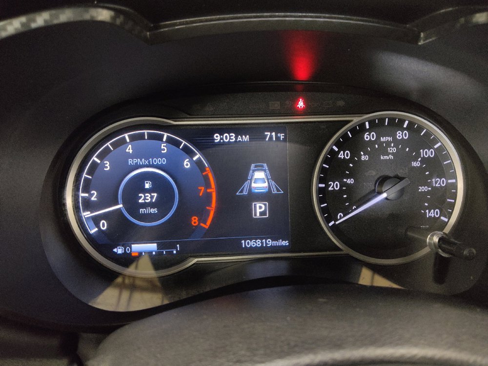 Used 2020 Nissan Versa SR FWD image 23
