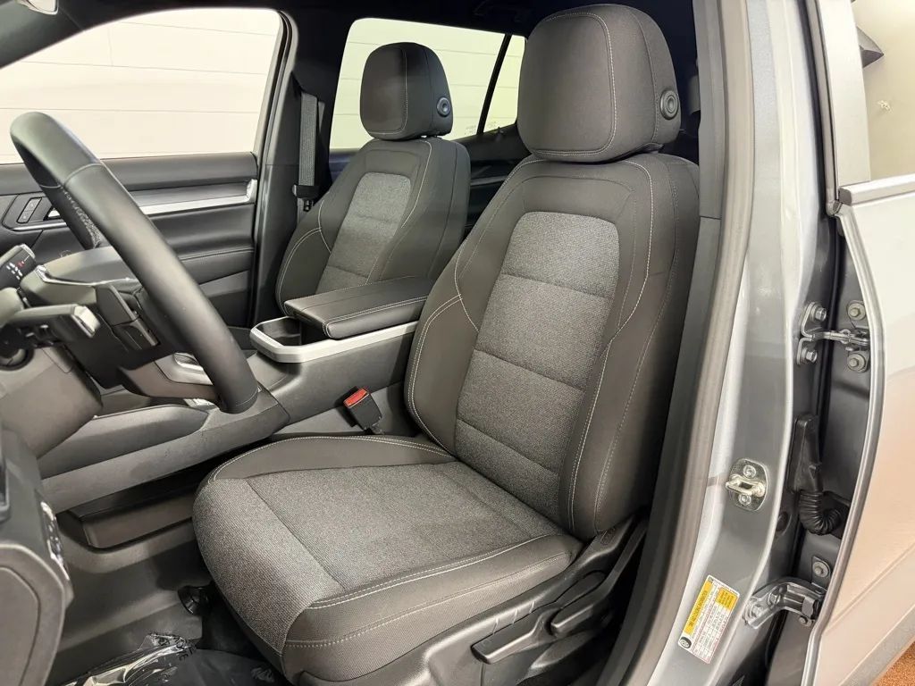 Used 2026 GMC Terrain Elevation AWD/4WD image 12
