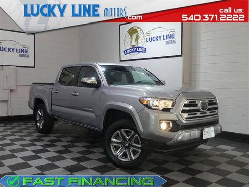 Used 2019 Toyota Tacoma Limited AWD/4WD image 1