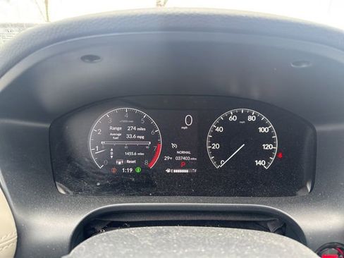 Used 2023 Honda HR-V LX image 14