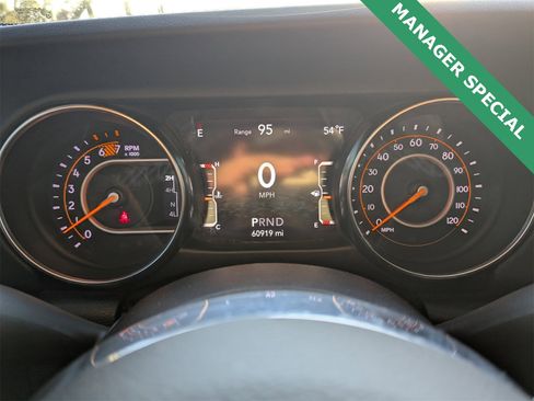 Used 2020 Jeep Wrangler Unlimited Sahara image 30