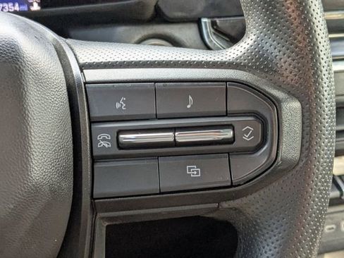 Used 2023 Chevrolet Colorado Trail Boss w/ Technology Package image 24