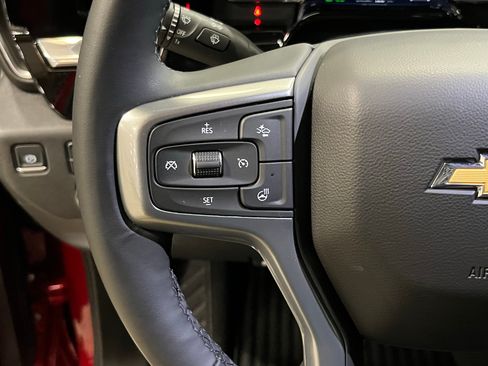 Used 2025 Chevrolet Silverado 3500 LTZ AWD/4WD image 35