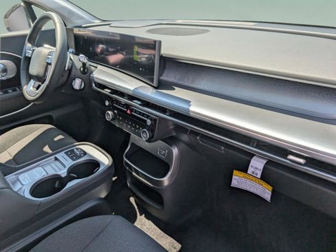 New 2026 Hyundai Ioniq 9 SE image 23