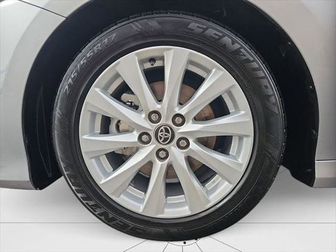 Certified 2020 Toyota Camry LE image 22