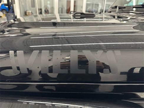 Used 2024 Jeep Gladiator Sport image 19