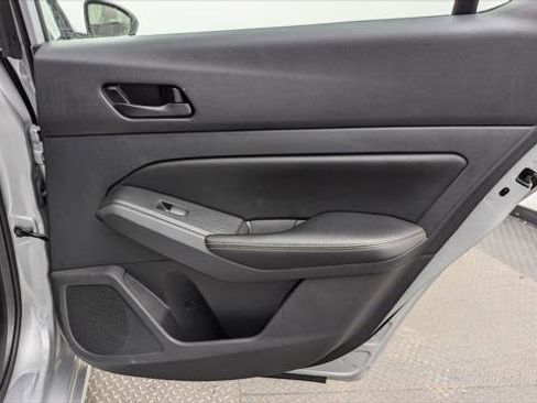 Used 2024 Nissan Altima 2.5 SV image 19