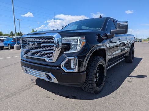 Used 2021 GMC Sierra 1500 Denali w/ Denali Ultimate Package AWD/4WD image 7