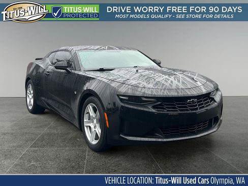 Used 2022 Chevrolet Camaro LT image 1