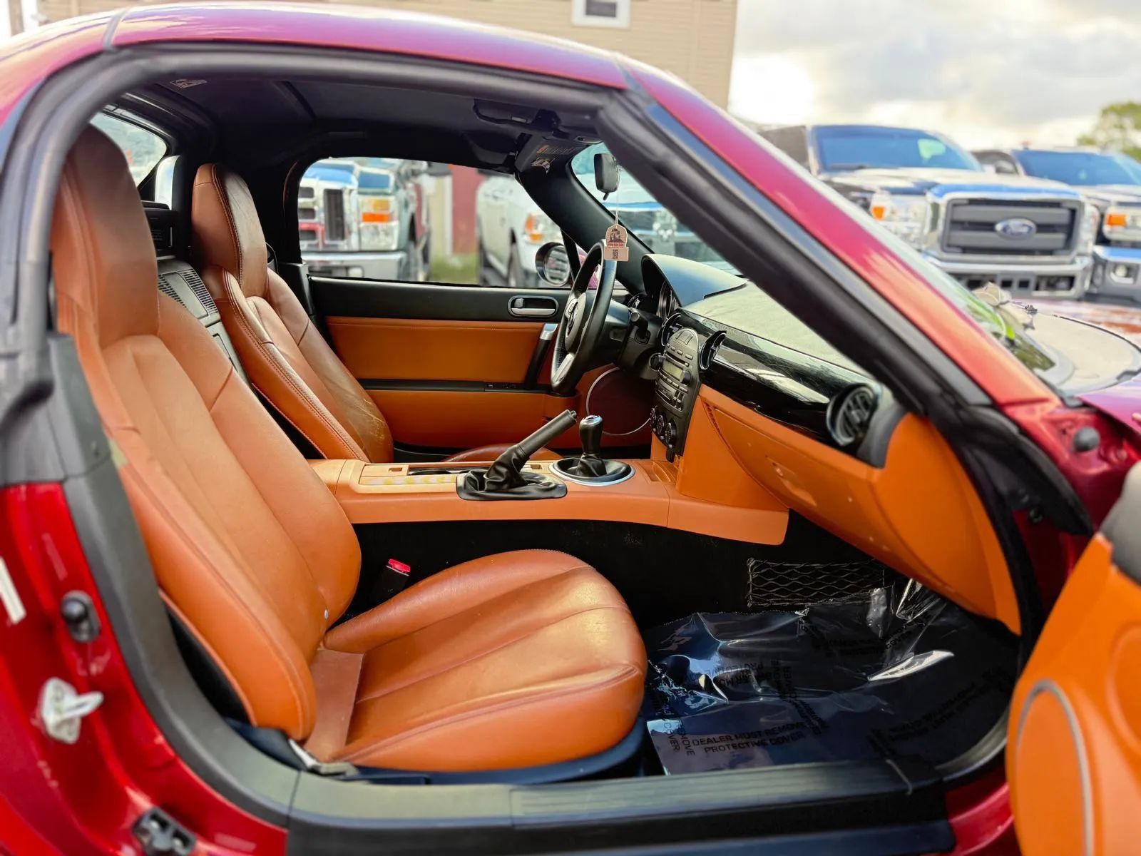 Used 2007 MAZDA MX-5 Miata Grand Touring w/ Premium Pkg RWD image 23