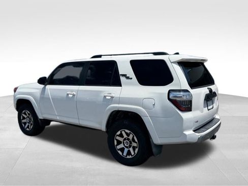 Used 2020 Toyota 4Runner TRD Off-Road AWD/4WD image 5