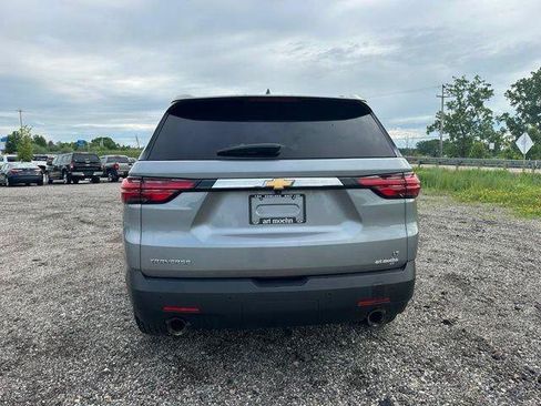 Used 2023 Chevrolet Traverse LT FWD image 20