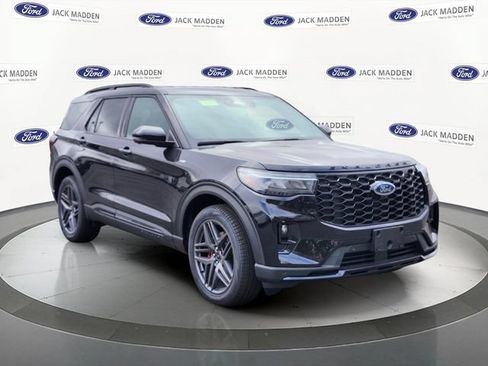 New 2026 Ford Explorer ST-Line w/ ST-Line Street Pack AWD/4WD image 7
