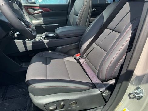 New 2026 Chevrolet Traverse Z71 w/ Driver Confidence Package AWD/4WD image 4