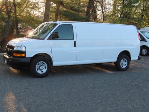 Used 2020 Chevrolet Express 2500 Extended w/ Driver Convenience Package image 2