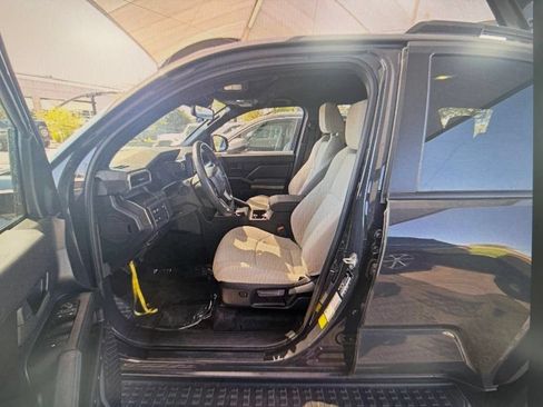 Used 2025 Toyota 4Runner SR5 AWD/4WD image 5