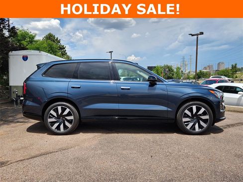 New 2025 Volvo EX90 Ultra image 2