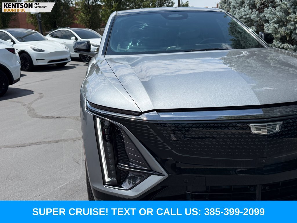 Used 2024 Cadillac Lyriq Sport w/ LPO, Floor Liner Package AWD/4WD image 11