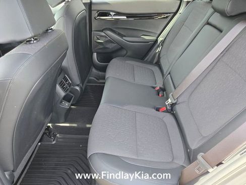New 2026 Kia Seltos S FWD image 11
