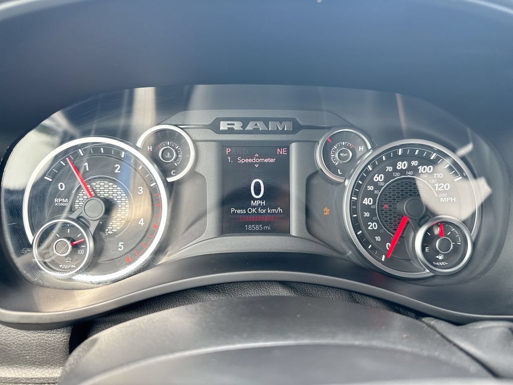 Used 2026 RAM 3500 Tradesman AWD/4WD image 12
