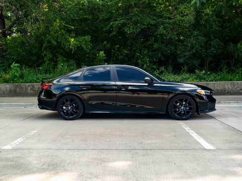 Used 2025 Honda Civic Sport image 10