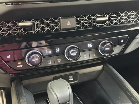 Used 2025 Honda Accord Sport image 40