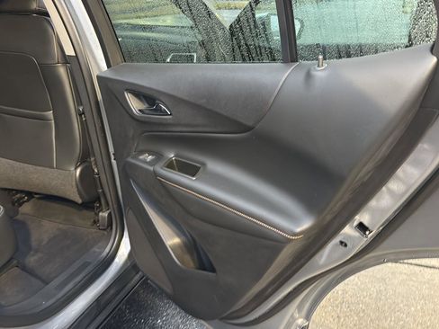 Used 2019 Chevrolet Equinox Premier image 13