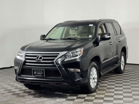 Used 2019 Lexus GX 460 Premium w/ Premium Package image 7