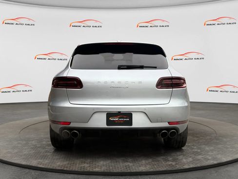 Used 2017 Porsche Macan S image 9