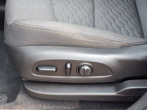 Used 2020 Chevrolet Equinox LT AWD/4WD image 4