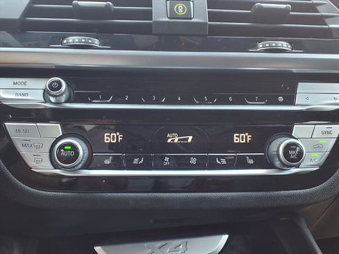 Used 2021 BMW X4 xDrive30i image 11