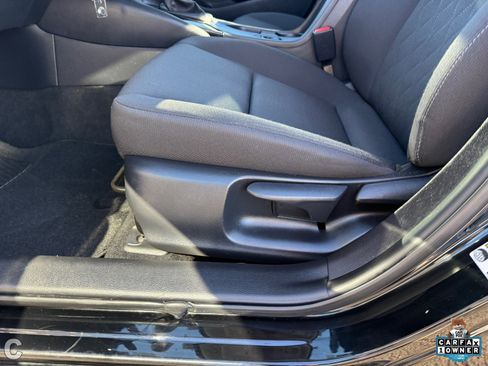 Used 2024 Toyota Corolla LE image 18