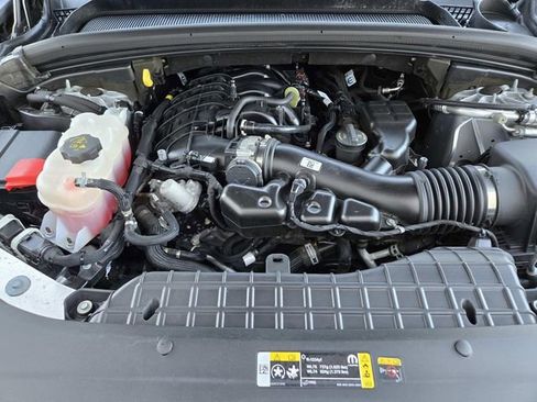 Used 2023 Jeep Grand Cherokee L Laredo image 18