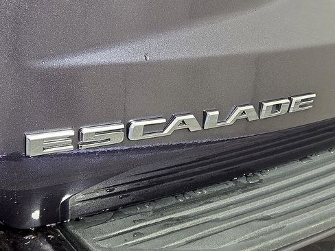 Used 2022 Cadillac Escalade Sport w/ Touring Package AWD/4WD image 31