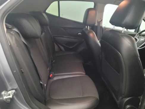 Used 2020 Buick Encore Preferred FWD image 19