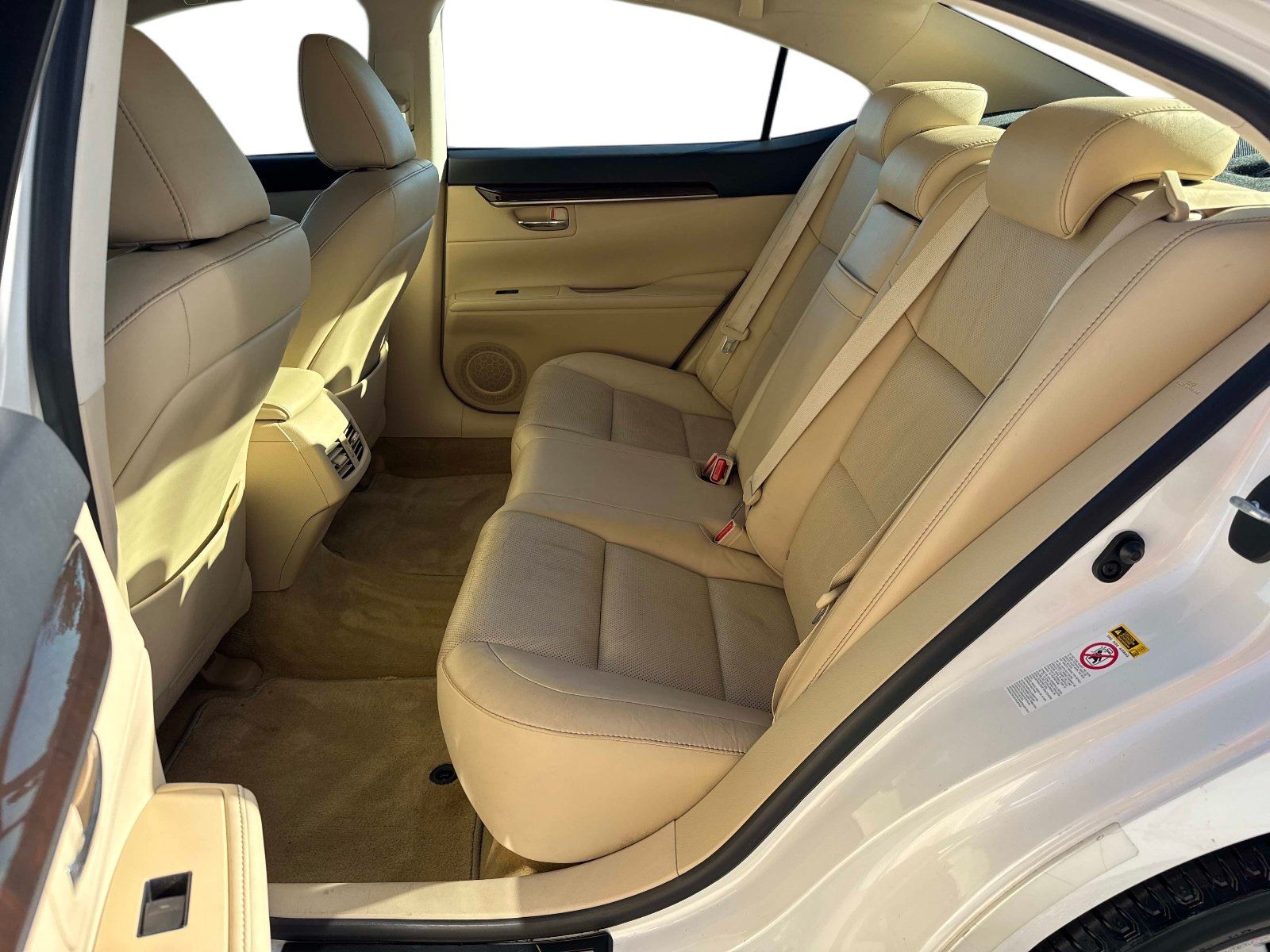 Used 2015 Lexus ES 350 w/ Luxury Package FWD image 12