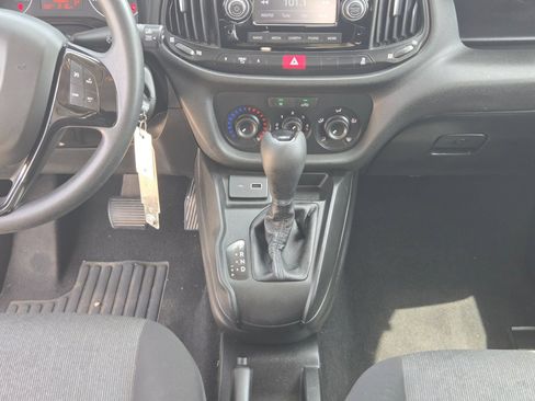 Used 2022 RAM ProMaster City Tradesman FWD image 15