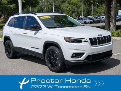 Used 2023 Jeep Cherokee Altitude Lux