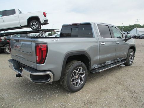New 2026 GMC Sierra 1500 SLT w/ SLT Premium Plus Package AWD/4WD image 4