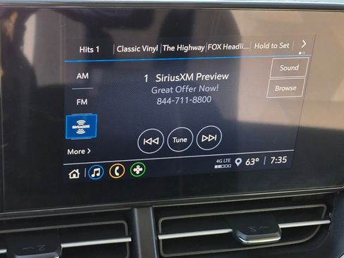 Used 2024 Chevrolet Trax LS w/ LS Convenience Package FWD image 19